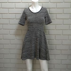 H&M Divided Black/White Keyhole Back Mini Dress. Size 4